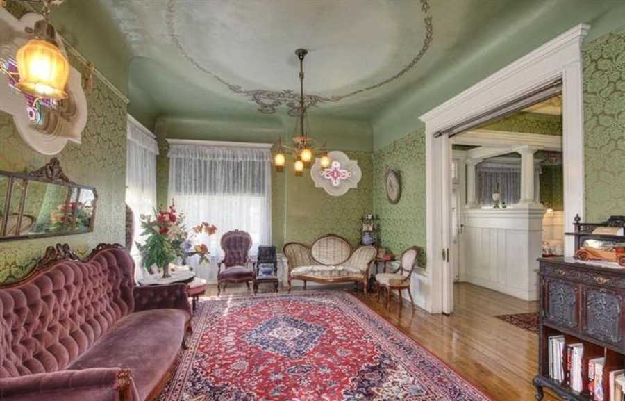 Sacramento Victorian mansion parlor Sacramento Victorian mansion parlor