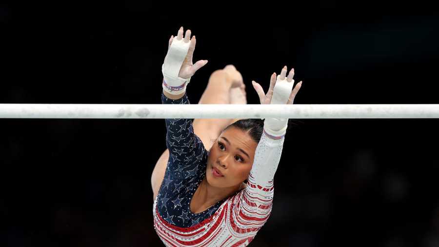 Artistic Gymnastics - Olympic Games Paris 2024: Day 4 PARIS, FRANCE - JULY 30: Sunisa Lee of Team United States competes on the uneven bars during the Artistic Gymnastics Women's Team Final on day four of the Olympic Games Paris 2024 at Bercy Arena on July 30, 2024 in Paris, France. (Photo by Jamie Squire/Getty Images)