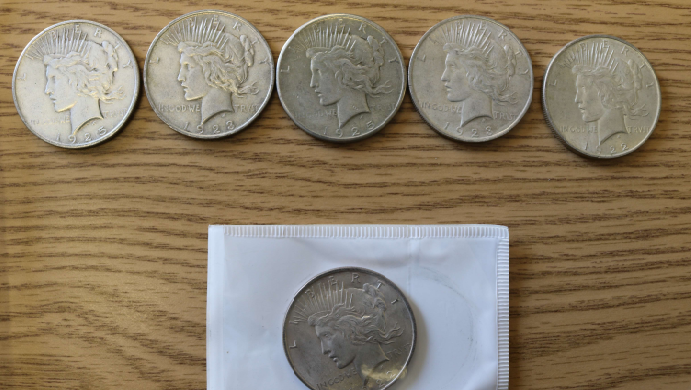 coins jewelry thief coins